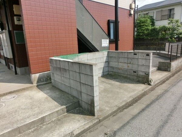 共有部分(敷地内ゴミ置き場)