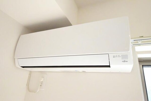 設備(エアコン1基完備です)