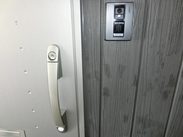 共有部分(安心のカメラ付きインターホン)