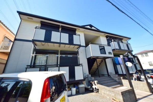 外観(駅もスーパーも近い住宅街です)