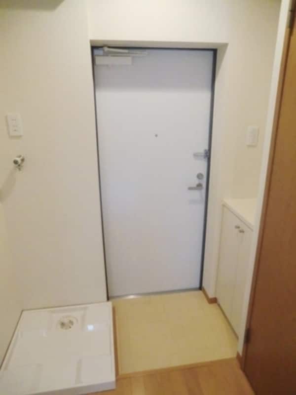 玄関(別のお部屋の写真)