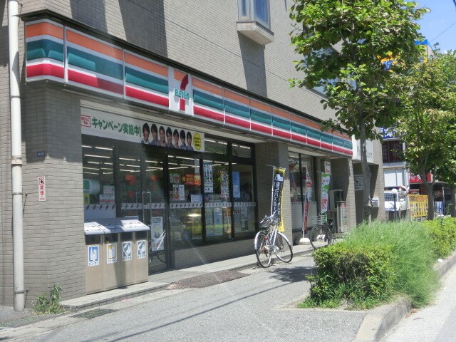 セブンイレブン千葉幕張本郷店
