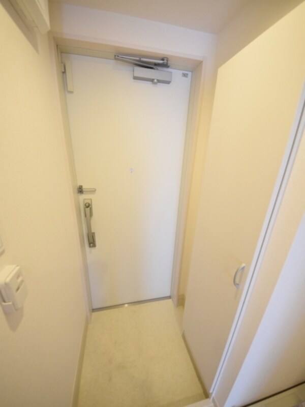 玄関(お部屋探しは【タウンハウジング千葉店】にお任せ下さい♪)
