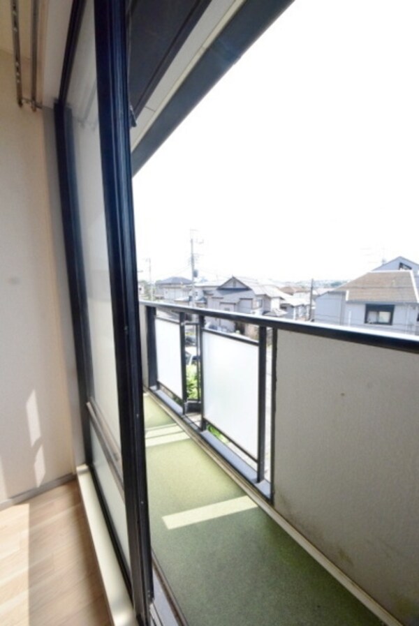 バルコニー(陽当りの良いバルコニー)