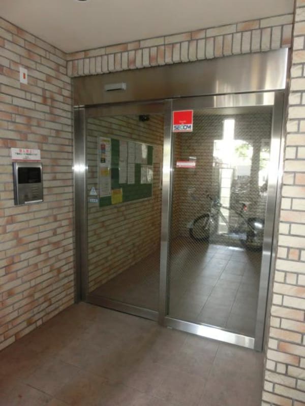 エントランス(オートロック付の外観)