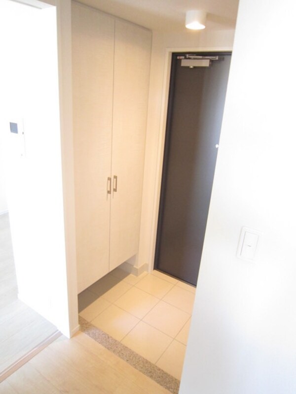 玄関(シューズボックス有)