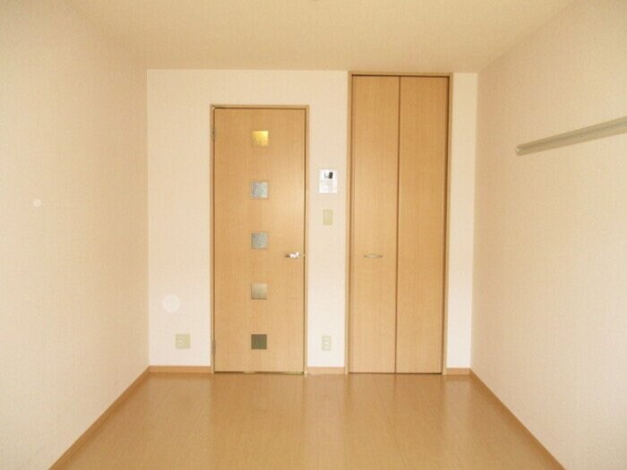 物件内観写真2　(※別号室参考写真です)