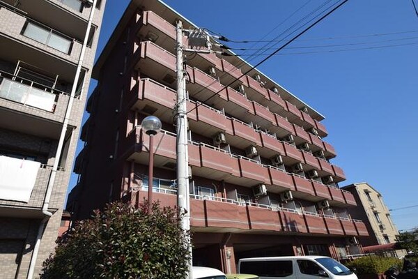 外観(バストイレ別のマンションです)