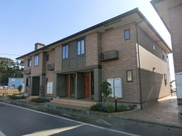 外観(閑静な住宅街に位置してます)