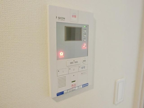セキュリティ(安心のモニター付きインターホンです)