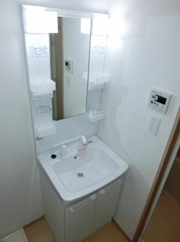 洗面(朝の仕度に便利なシャンプードレッサー)