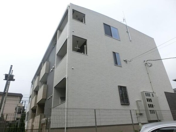外観(閑静な住宅街の立地)