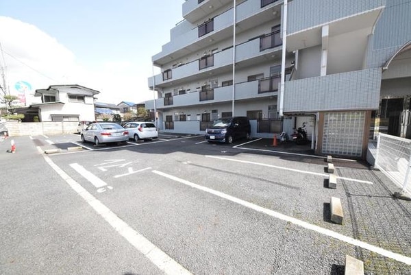 駐車場(駐車場)