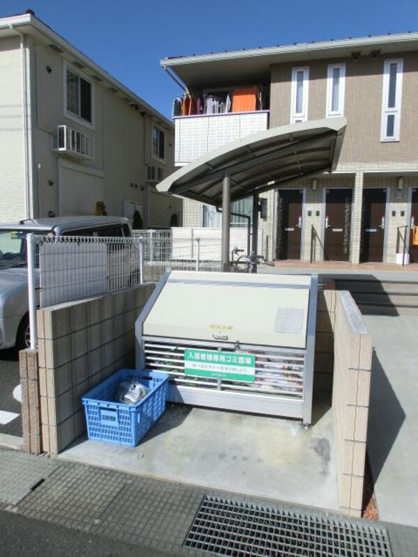 共有部分(敷地内ごみ置場)