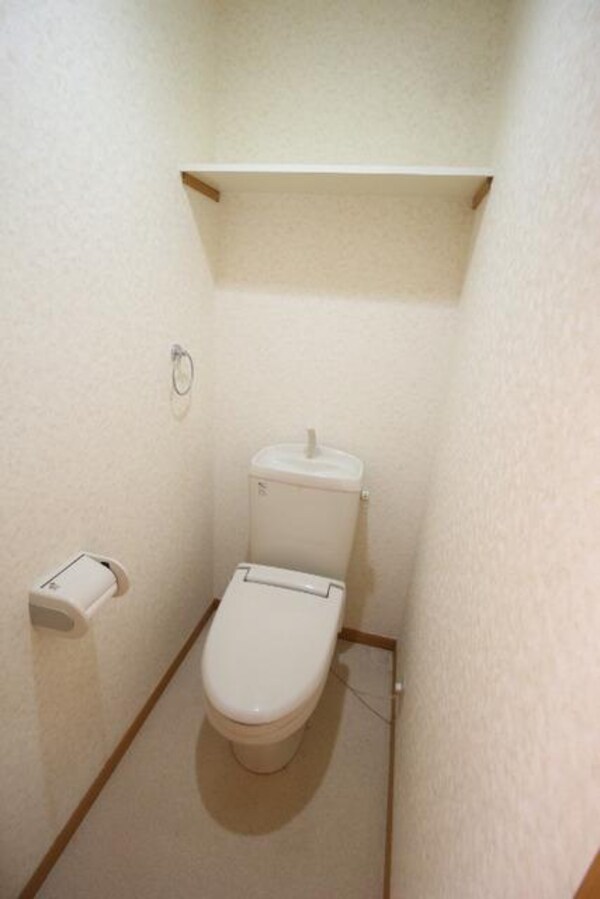 トイレ(清潔感のあるトイレです)