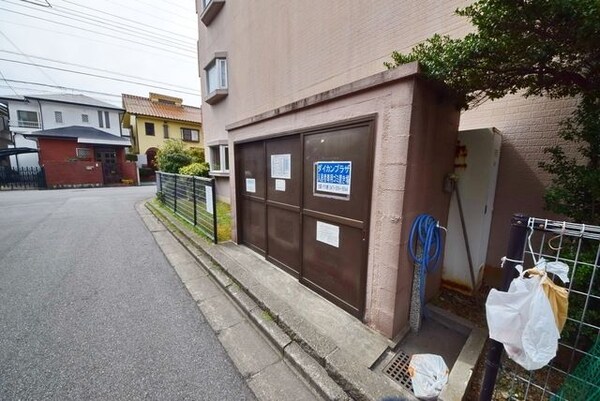 共有部分(ごみ置き場)