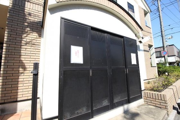 共有部分(敷地内にあるゴミステーション)