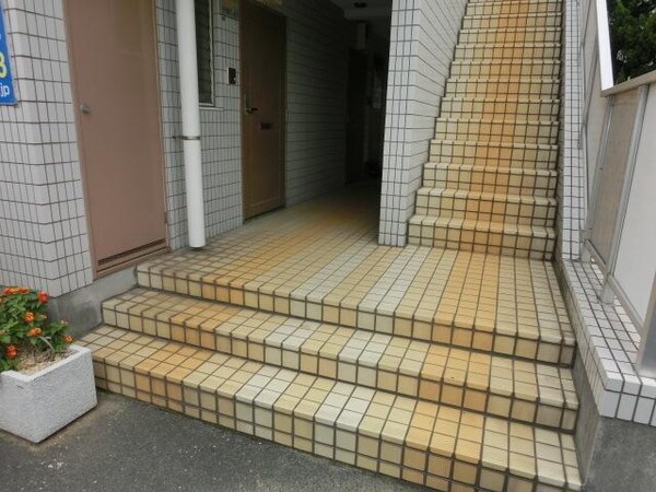 エントランス(エントランス)