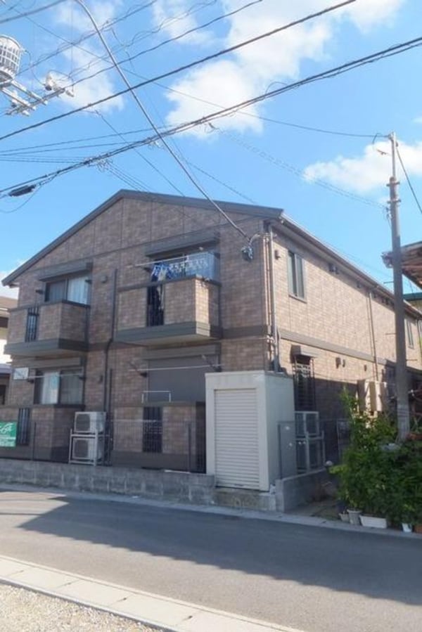 外観(ダイワハウス施工の綺麗なアパートです。)