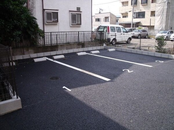 駐車場(駐車場３台のみ)