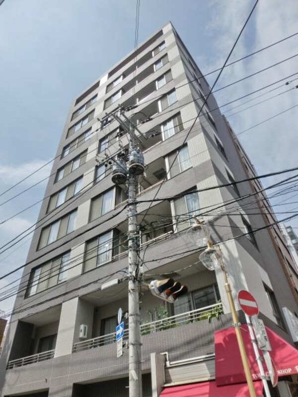 外観(★ＪＲ本八幡駅より徒歩2分の立地です★)