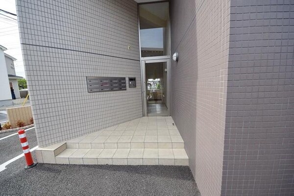 エントランス(オートロック付きエントランス)