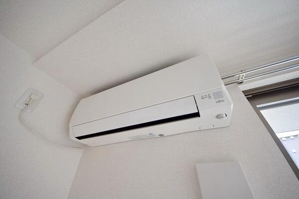 設備(エアコン付き)