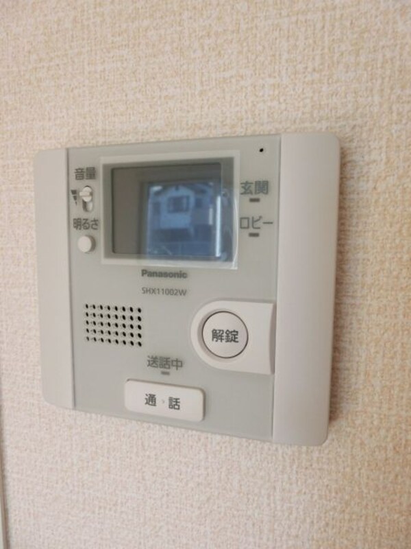 設備(ＴＶドアホンで来客確認できます)