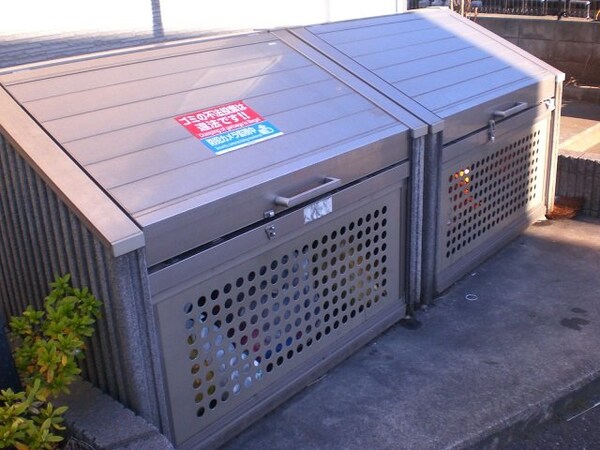 共有部分(ゴミ置き場)