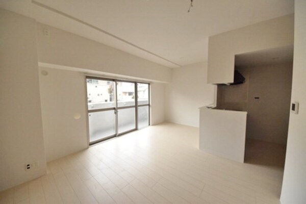 リビング・居室(大きな窓が付いています)