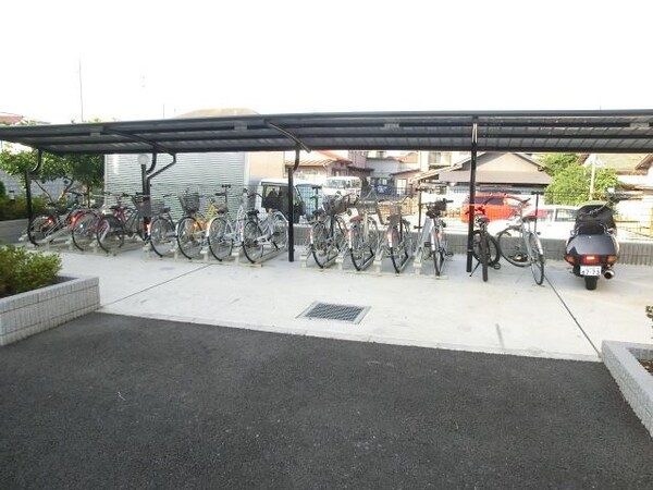 共有部分(大型駐輪場)