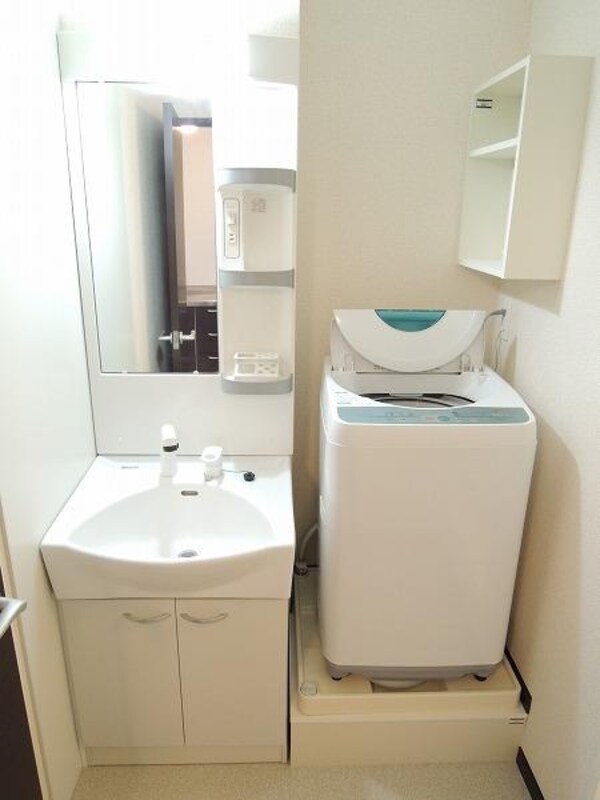 洗面(2階以上は絨毯仕様です)