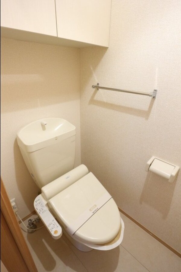 トイレ(※別号室参考写真です)