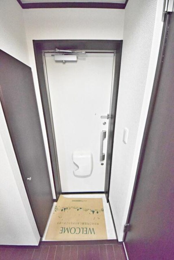 玄関(他号室写真)