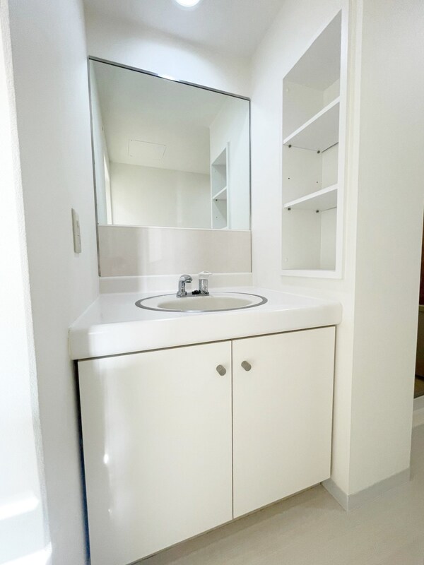 洗面(※別号室参考写真　現況有姿となります。)