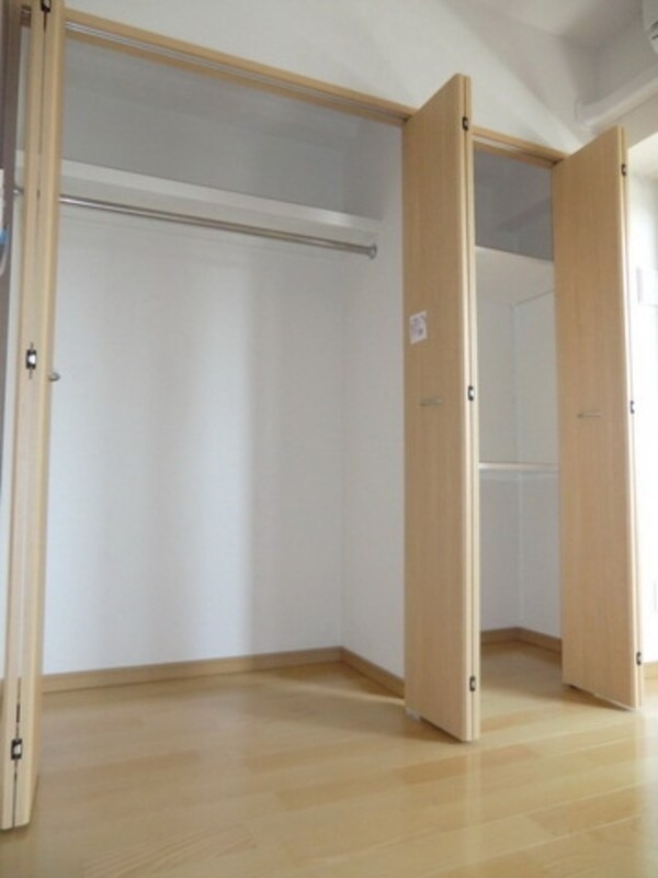 設備(収納たっぷり　クローゼット2ヶ所)