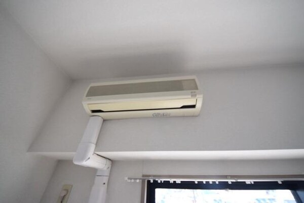 設備(エアコン完備)