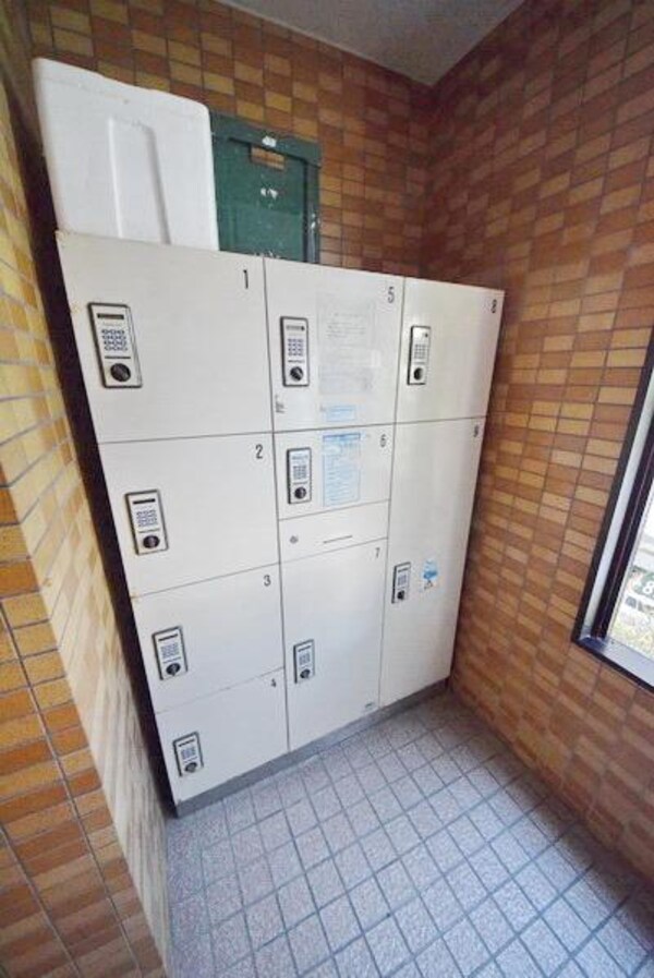 共有部分(荷物ボックス)