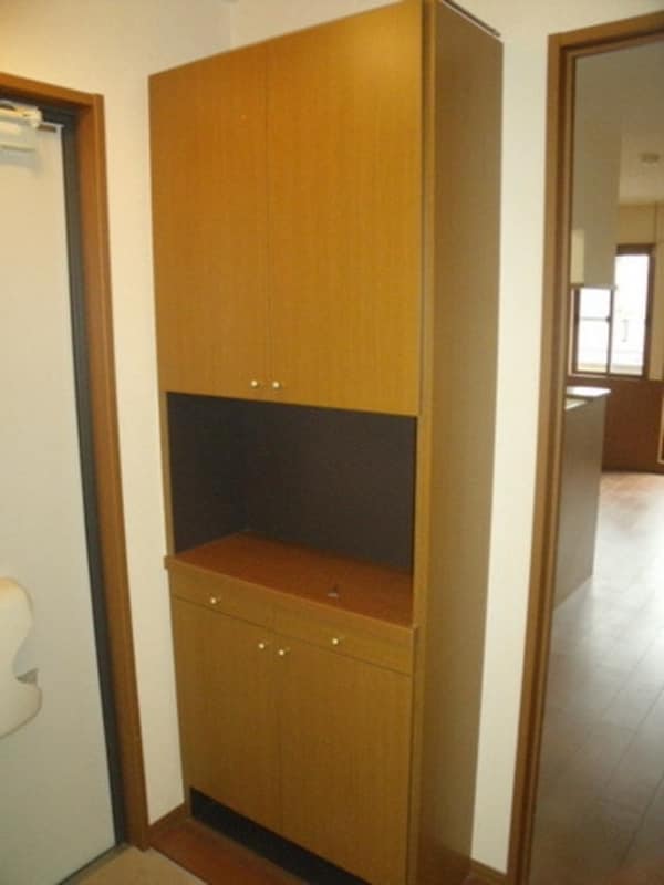 玄関(シューズボックス付きの玄関です)