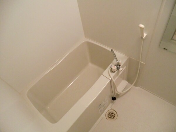 バス／シャワールーム等(バストイレ別・浴室乾燥機付き)