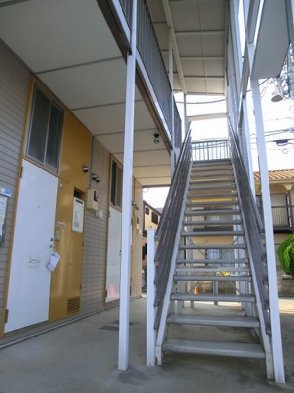 その他(２階への階段)