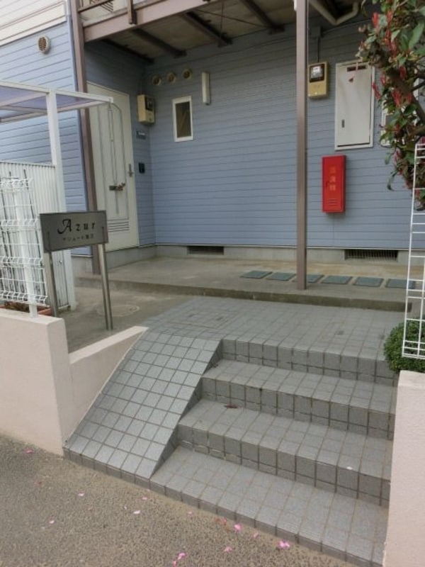 エントランス(敷地入口です)