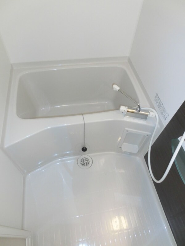 バス／シャワールーム等(きれいな浴槽)