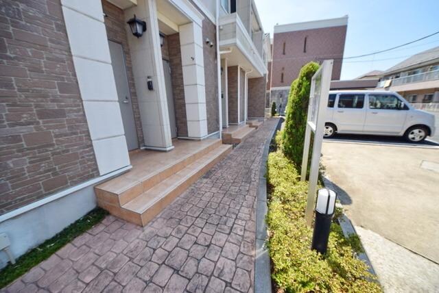 物件内観写真16　(エントランス)