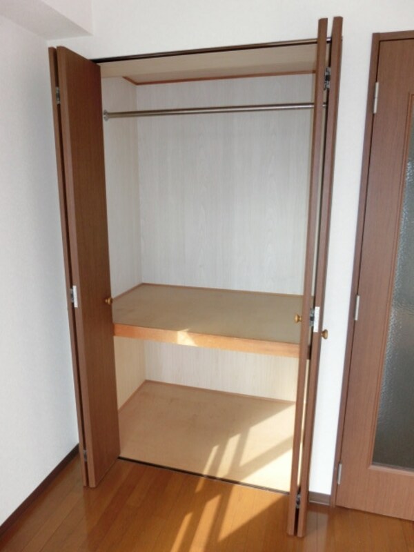 設備(クローゼット)