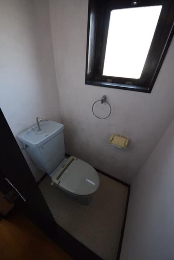 トイレ(綺麗なトイレです)