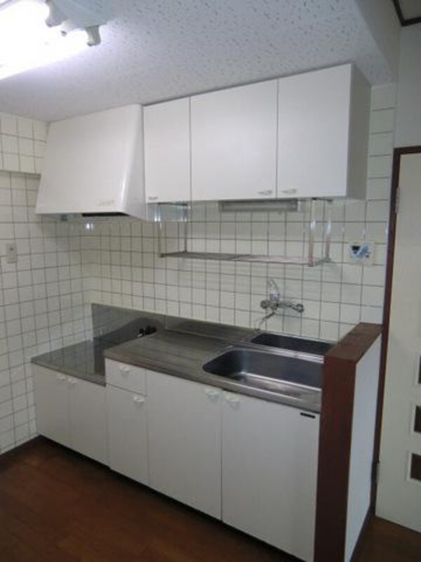 キッチン(※同建物反転タイプ間取り設備施工例　現況優先)