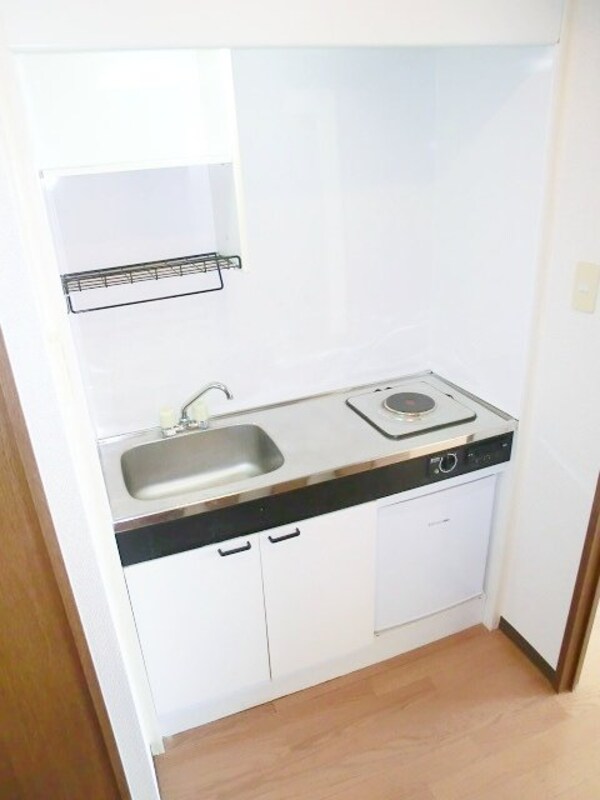 キッチン(※同建物　別室設備施工例　現況優先)