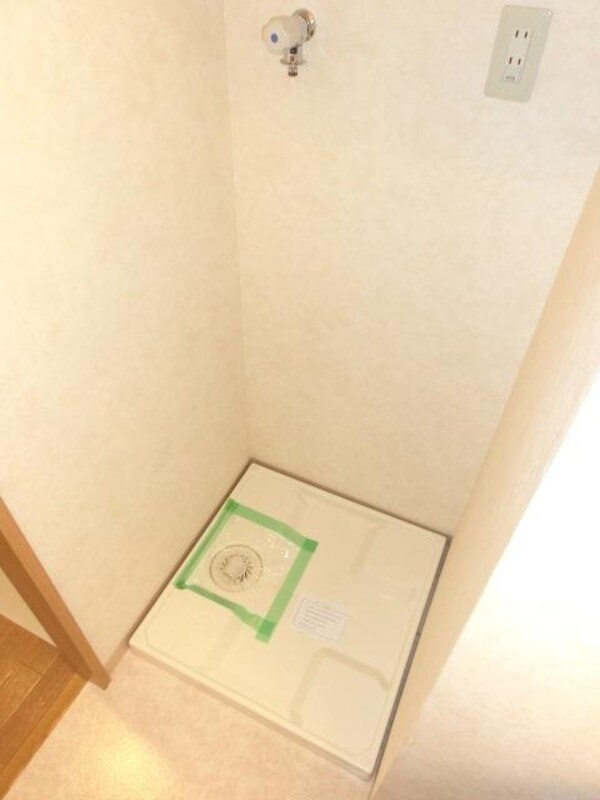 設備(室内洗濯機置場)
