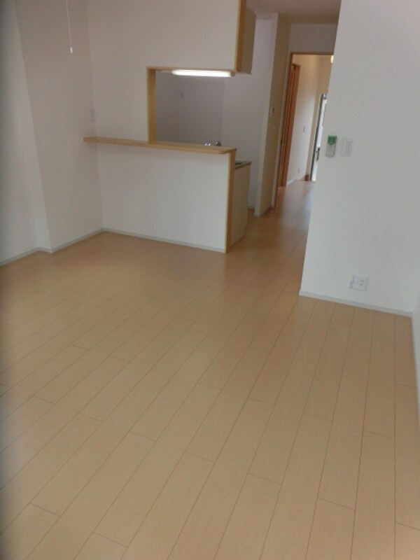 その他室内・内装(バルコニー側からの居室)